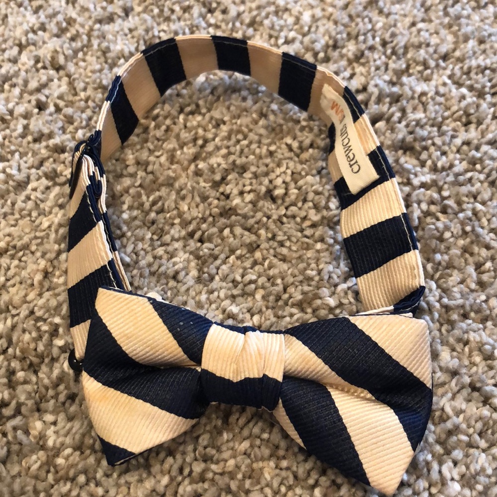 CrewCuts ivory and navy silk bow tie S/M